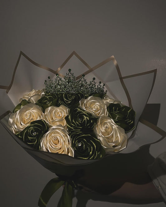 Enchanted Emerald Eternal Rose Bouquet | Princess & the Frog Theme | Handmade Luxury Flowers | Everlasting Gift for All Occasions